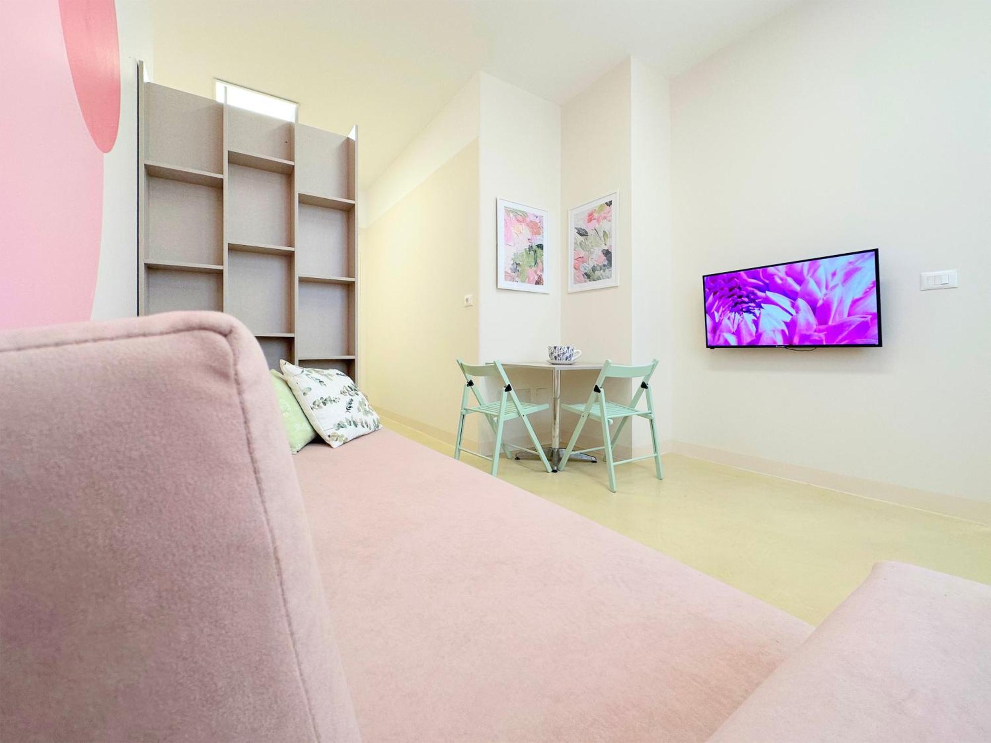 Promo Price September - By The Sea * Golem (Tirana)