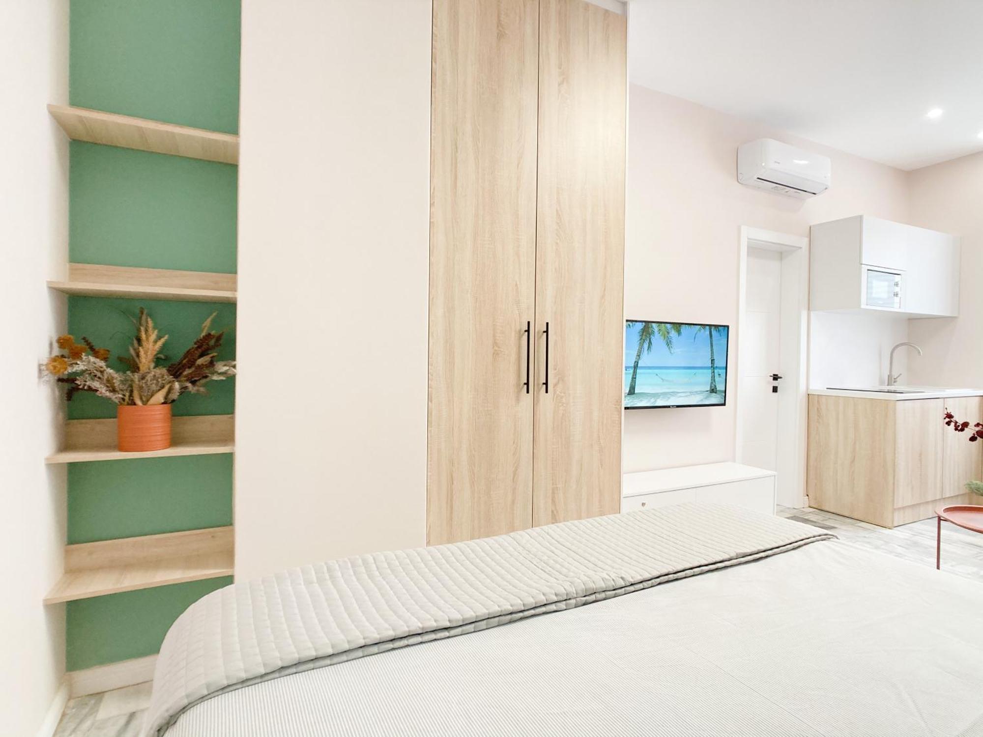 Promo Price September - By The Sea Golem (Tirana)