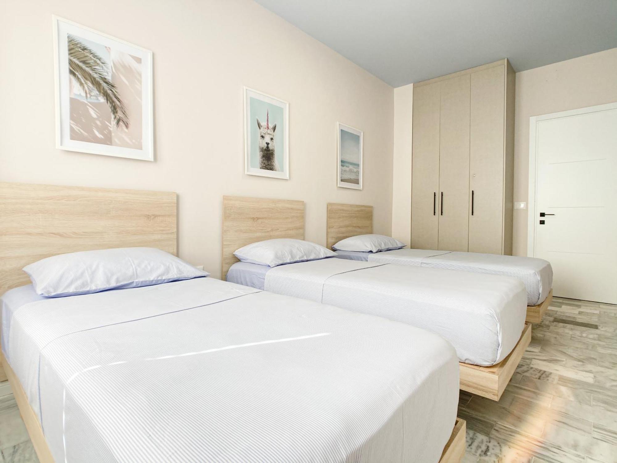 Apartamento Promo Price September - By The Sea Golem (Tirana)